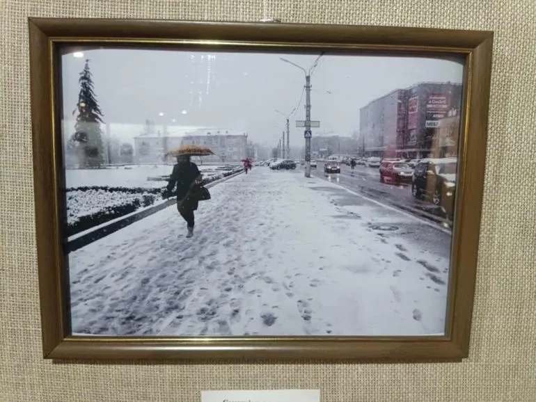 У Кам’янському презентували виставку «Крізь об’єктив часу»