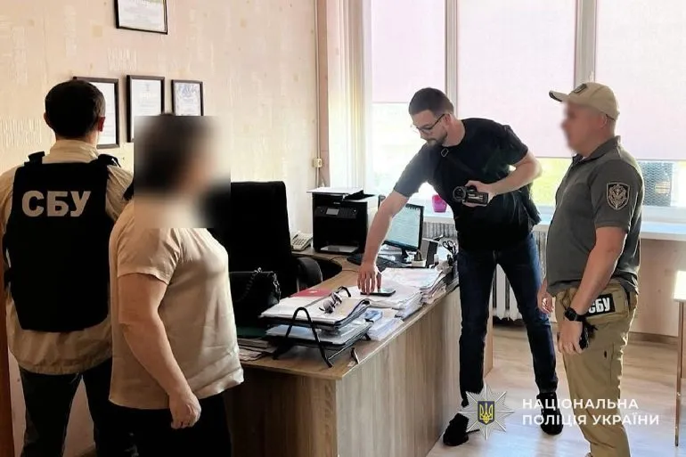 У Дніпрі викрили посадовців університету на хабарництві