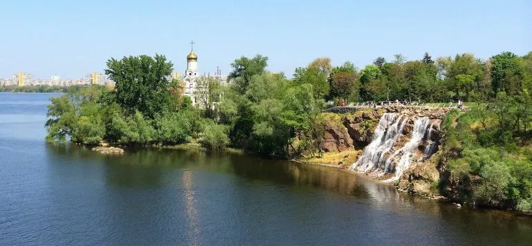 Очищення Монастирського острова у Дніпрі: важливість екологічних заходів