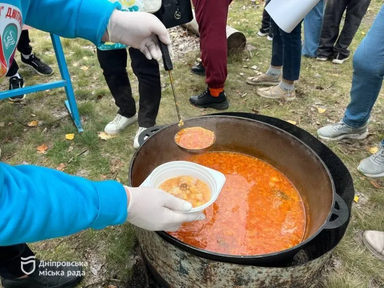 День борщу у Дніпрі: традиційний фестиваль святкує восьмий рік поспіль