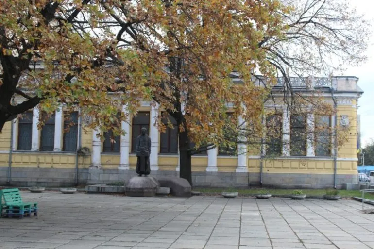 Встановлено автора мармурового портрета Дмитра Яворницького