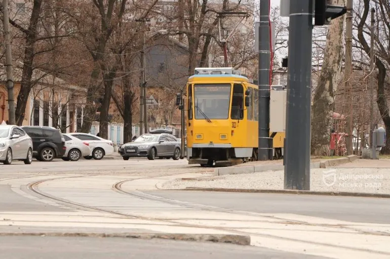 У Дніпрі змінено графік роботи трамваїв та тролейбусів
