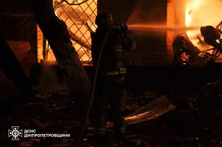 Вибухи у Дніпрі: наслідки атаки безпілотників