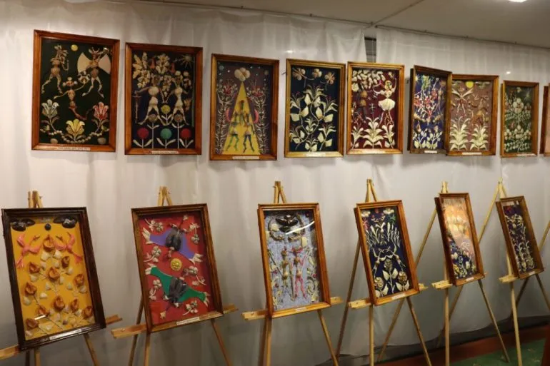 У Покрові відкрили виставку картин Віталія Синьоокого