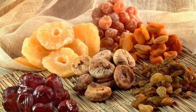 Як вибрати безпечні сухофрукти без шкідливих добавок