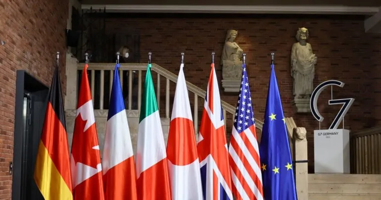 Франція запрошує Зеленського на саміт G7 у червні — посол