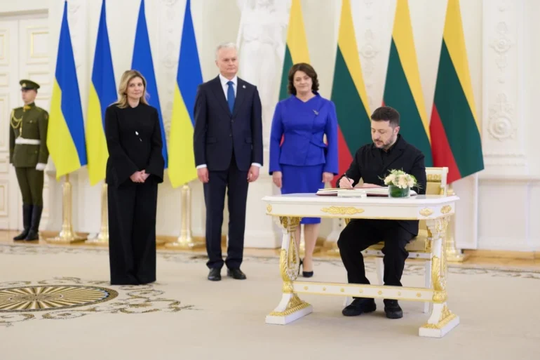 Україна має готовий документ гарантій безпеки зі США — Зеленський