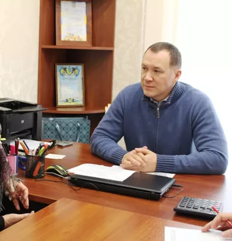 Супруненку повідомили про підозру за самовільне зайняття землі біля Дніпра