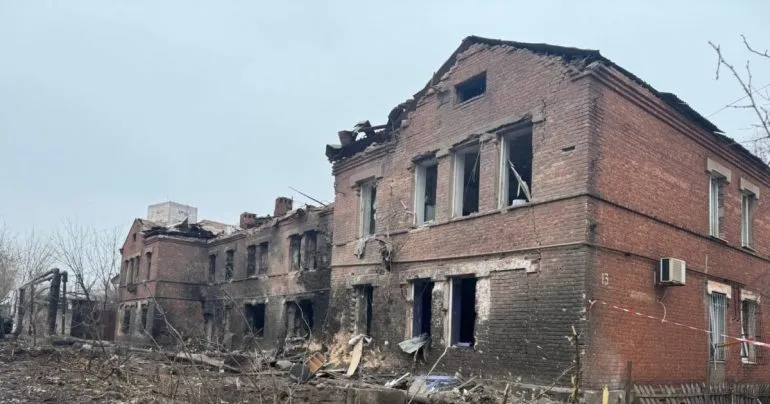 На Дніпропетровщині після обстрілів росії загинув чоловік, є поранені