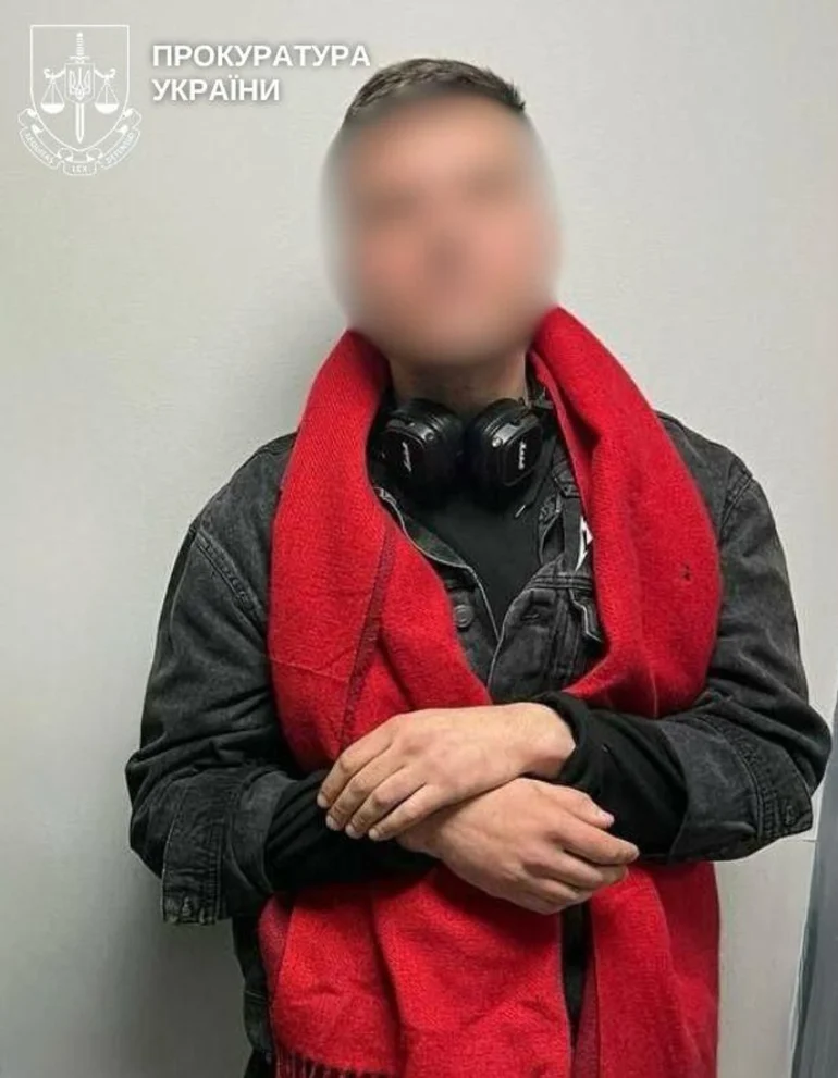 У Києві визнали неосудним чоловіка за вбивство бабусі й замах на матір