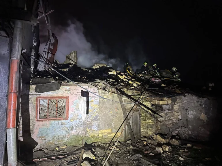 Нічна атака БпЛА на Одесу: пошкоджено житловий будинок