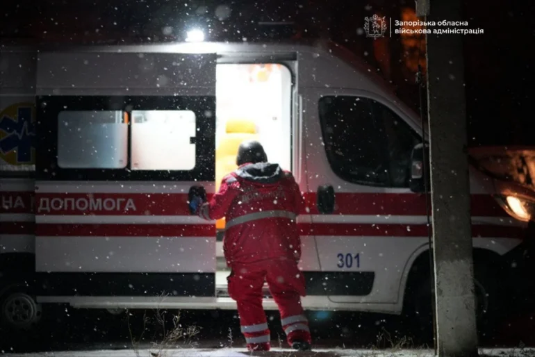 Сім поранених у Запоріжжі після атаки рф, півторарічна дитина у тяжкому стані