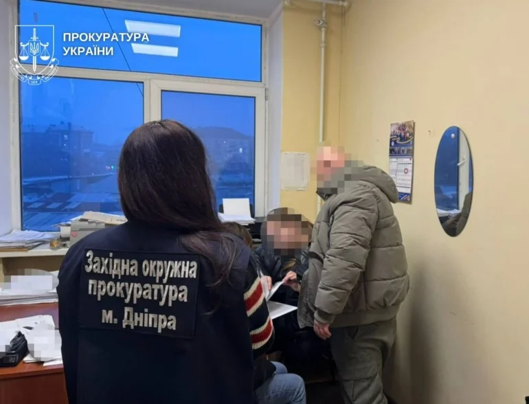 У Дніпрі лікарі підозрюються в операції на здоровій руці дитини