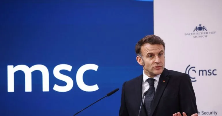 Макрон запропонував європейські консультації щодо співіснування з росією