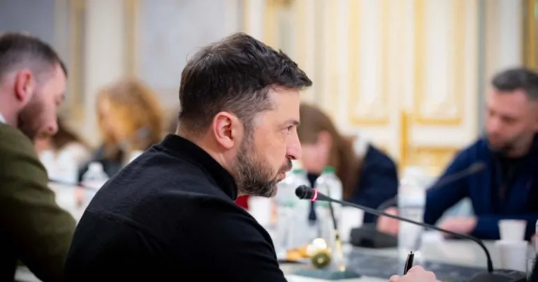 Офіс президента відреагував на дані про оголошення виборів 24 лютого
