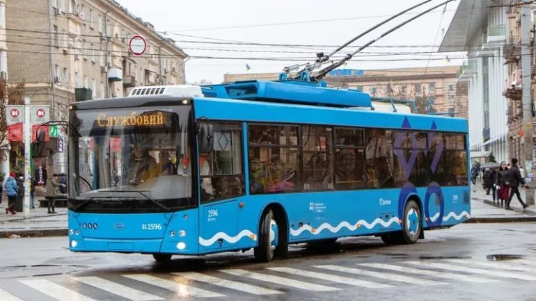 Дніпро замовив 15 сучасних 12-метрових тролейбусів
