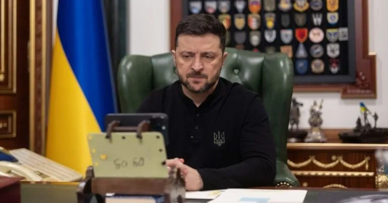 Зеленський запровадив санкції проти постачальників компонентів для ракет і дронів росії