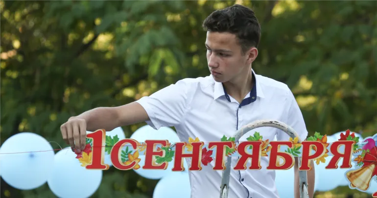 Крим: влада посилює пропаганду через проукраїнські настрої підлітків