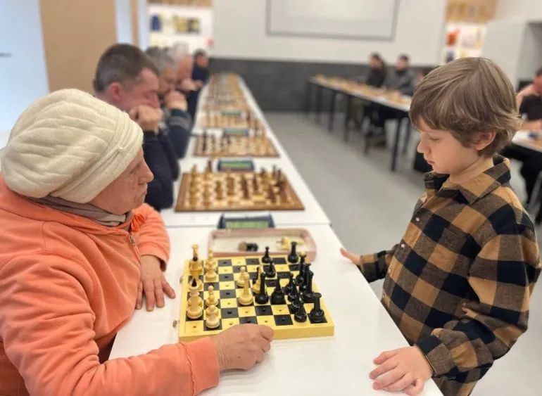 Інклюзивний шаховий турнір у Дніпропетровській області за участю чемпіона