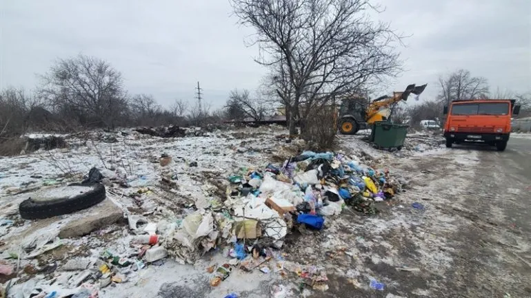 У Дніпрі посилили контроль за вивезенням побутових відходів