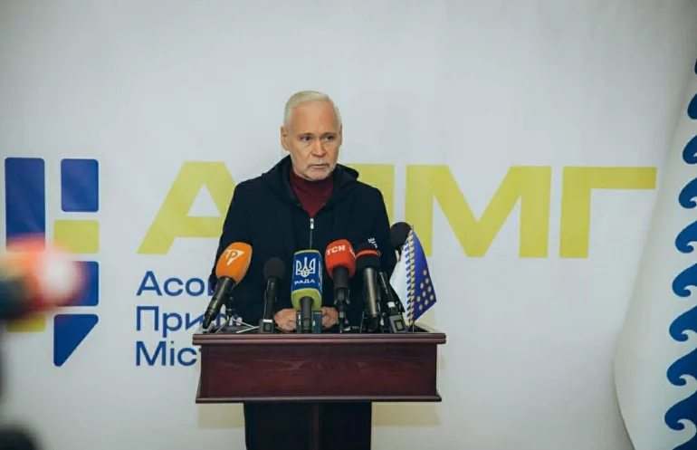 Терехов пропонує посади соціальних менеджерів для супроводу ВПО
