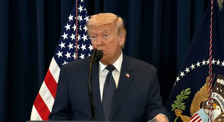 Трамп скасовує санкції щодо країн-імпортерів російської нафти
