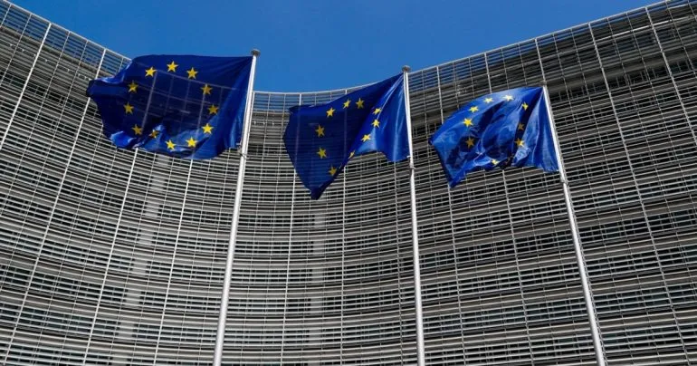 Єврокомісія: риторика Зеленського і Орбана не сприяє цілям