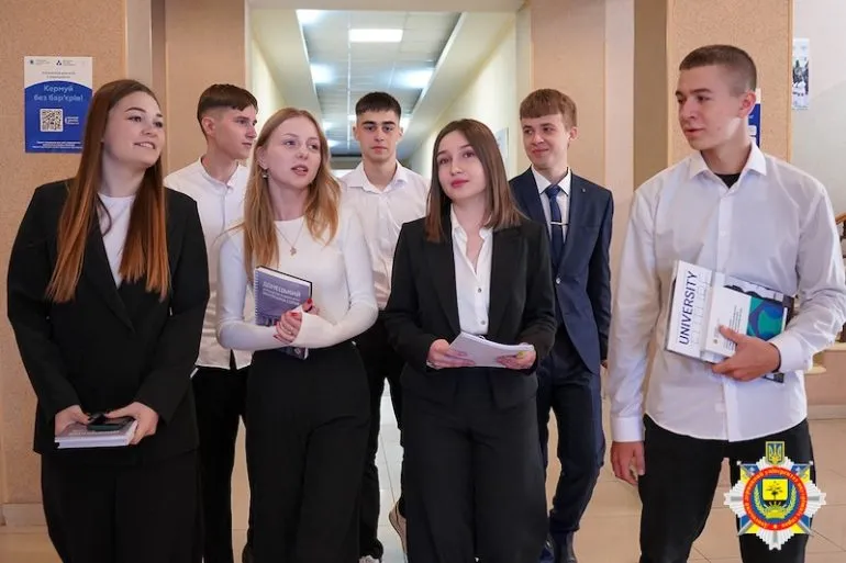 Освіта для правників, економістів і психологів у ДонДУВС