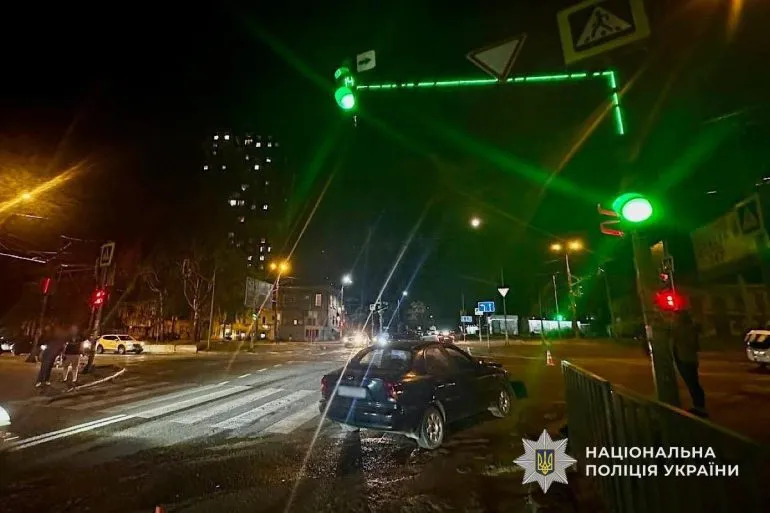 У Дніпрі 17-річний хлопець постраждав у ДТП, водіям повідомлено підозру