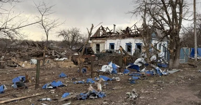 Атаки росії на Дніпропетровщину: майже 50 ударів, є поранені