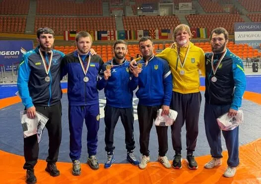 Борець із Дніпропетровщини здобув «срібло» у Болгарії