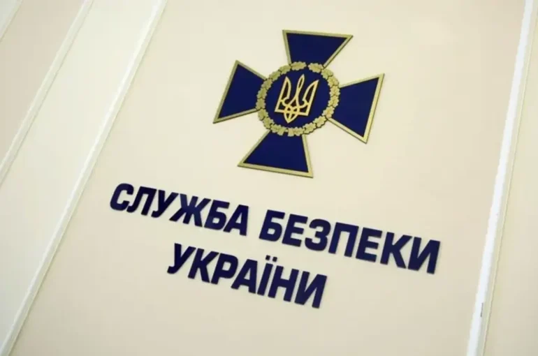 Ексочільнику окупаційної тюрми на Луганщині заочно повідомили підозру за катування