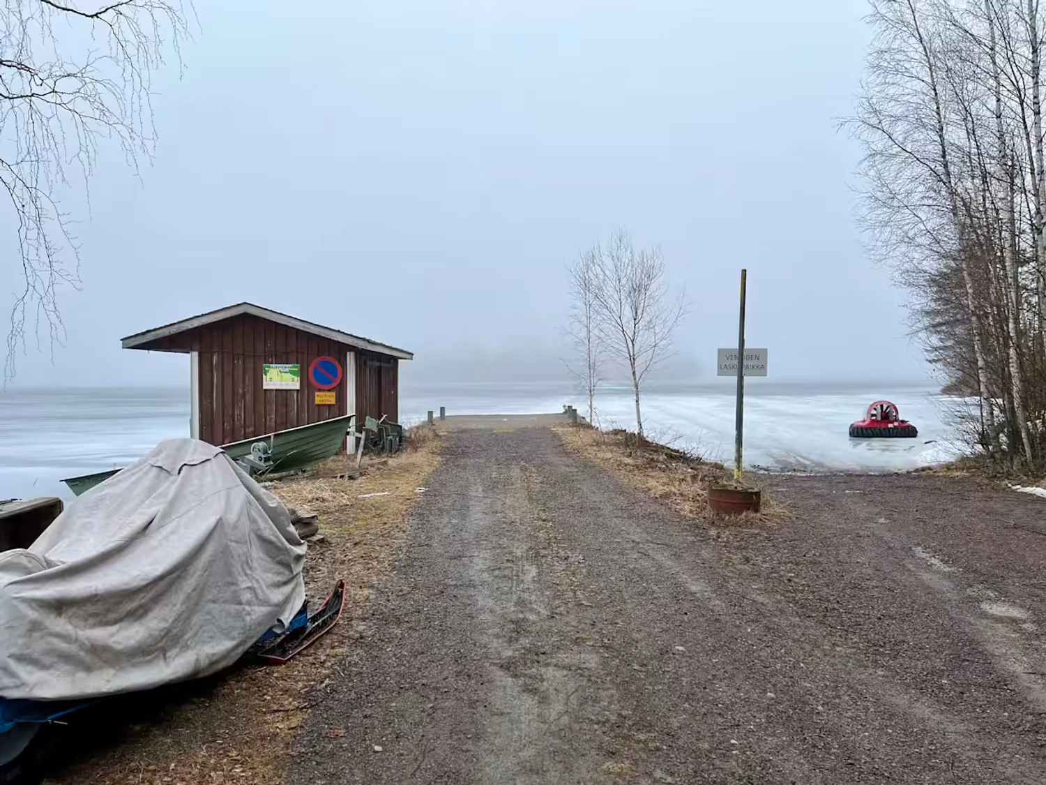 Дрон на льоду озера Пюхяярві