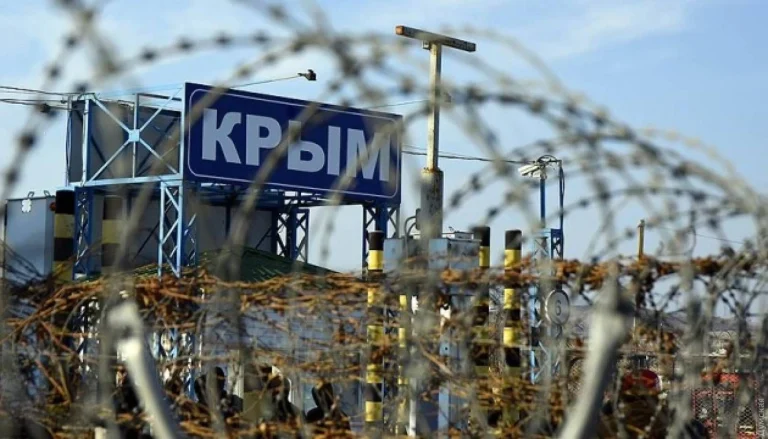 Українські дрони атакували окупований Крим: удари по Бельбеку, Качі та Сак