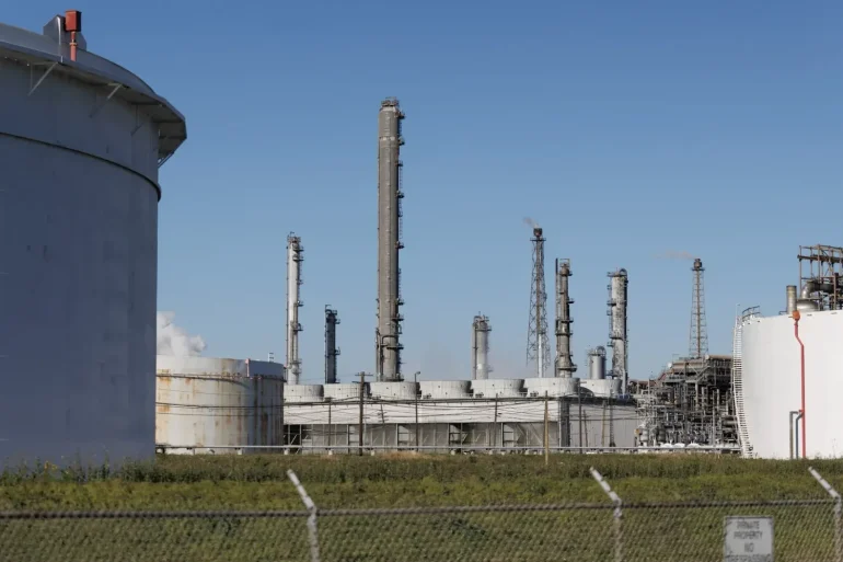 Відновлення видобутку нафти і газу після війни може тривати два роки