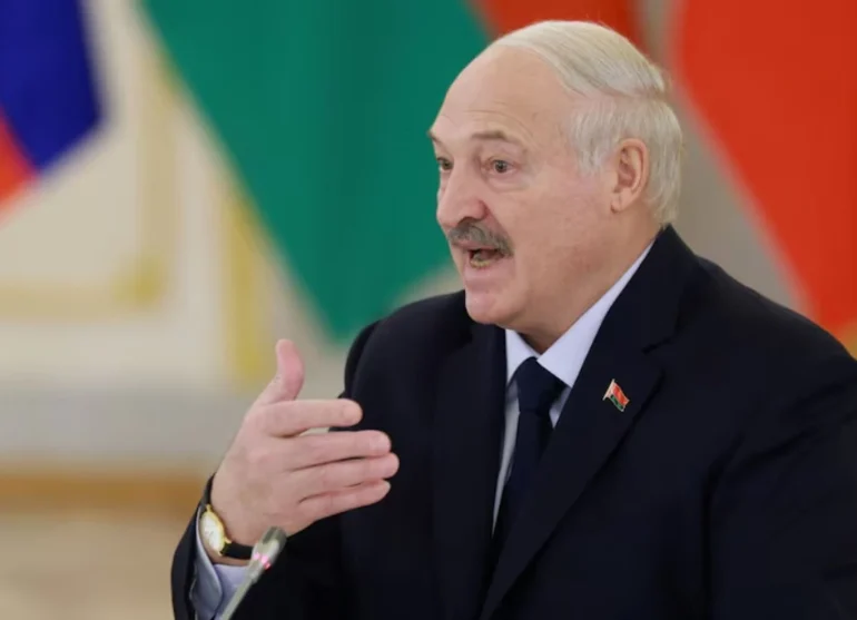 Лукашенко готовий зустрітися з Трампом після підготовки “великої угоди”