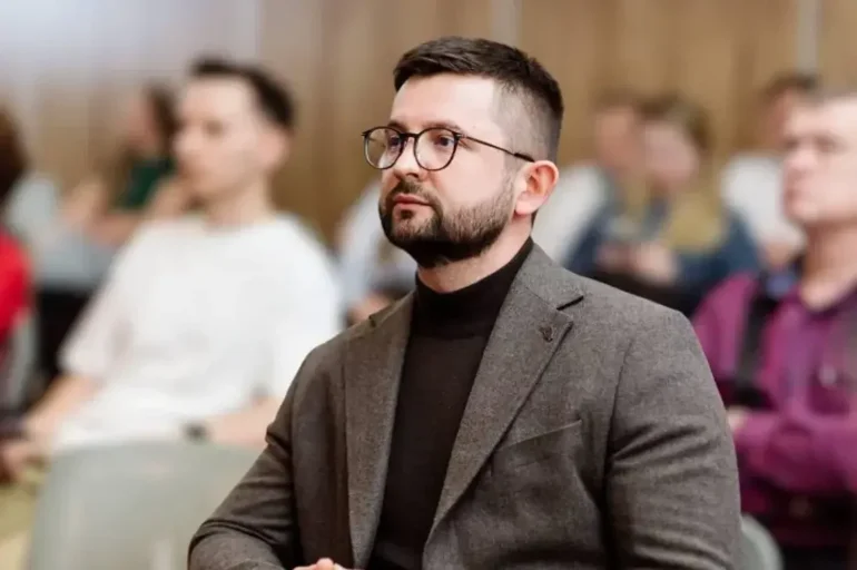 Суперечності в заявах Русакова під час суду щодо смерті Аднана Ківана