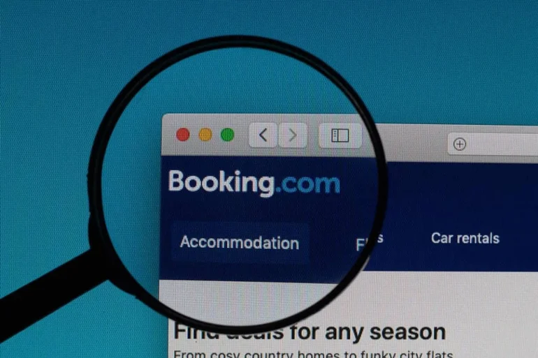 Італія розслідує Booking за рейтинг готелів і програму “Переважні партнери”