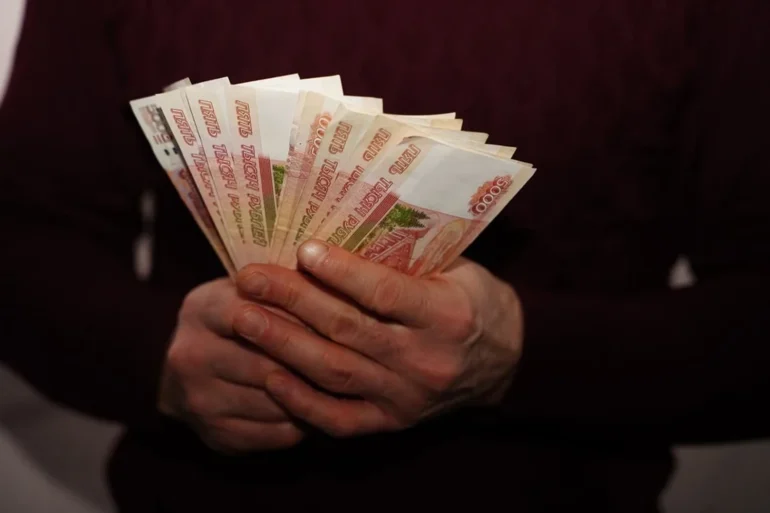 Дефіцит бюджету рф за перший квартал перевищив річний план