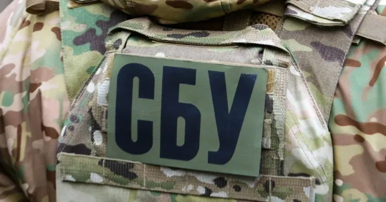 СБУ ідентифікувала розвідника росії, що завербував неповнолітню для удару по Бурштинській ТЕС