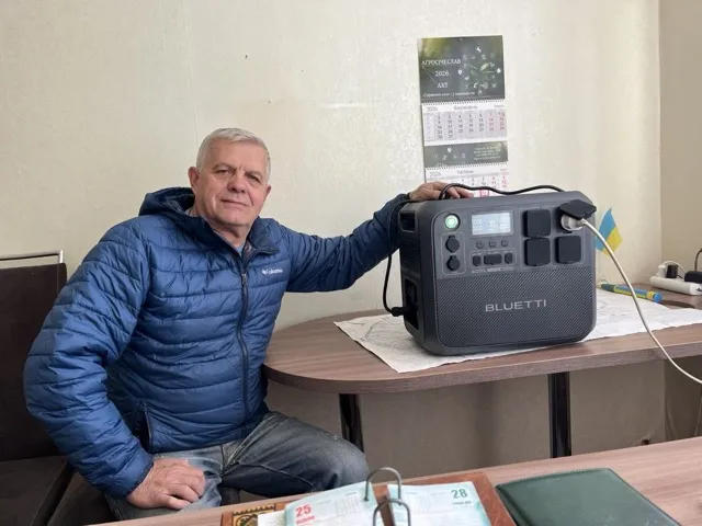 Верхньодніпровська громада отримала п’ять зарядних станцій для пунктів обігріву