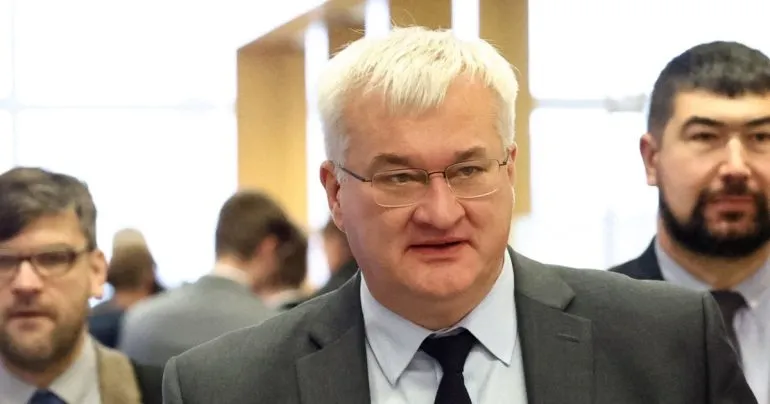 Сибіга обговорив зі Сааром швартування судна з викраденим зерном