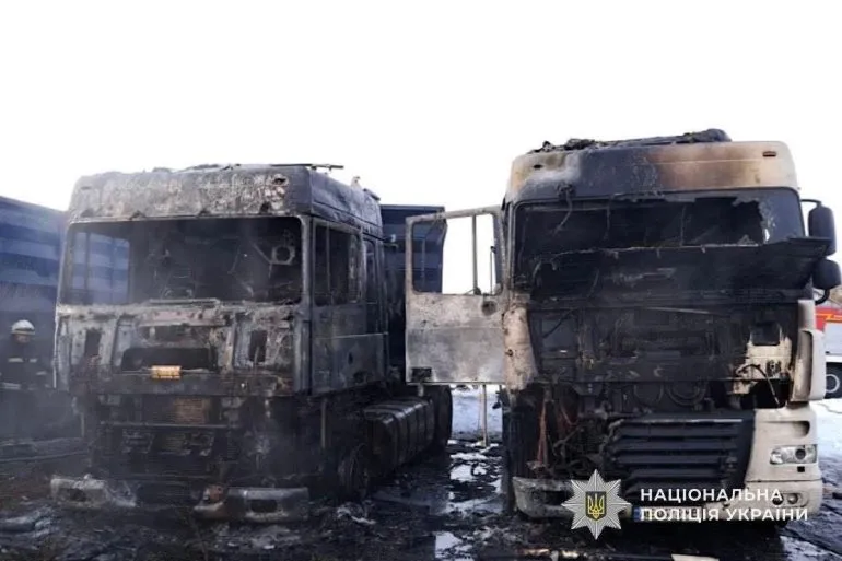 У Дніпрі судитимуть чоловіка за підпал трьох автомобілів