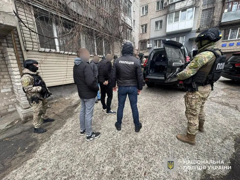 У Дніпровському районі судитимуть двох чоловіків за земельну схему