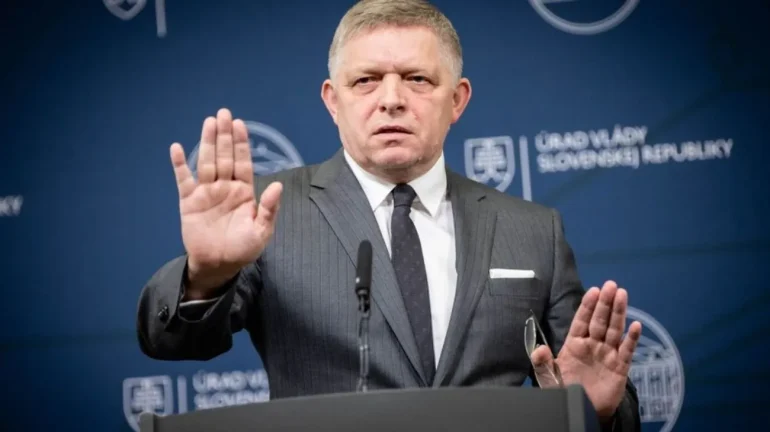 Фіцо зустрінеться з Володимиром Путіним у Москві 9 травня, відмовиться від параду
