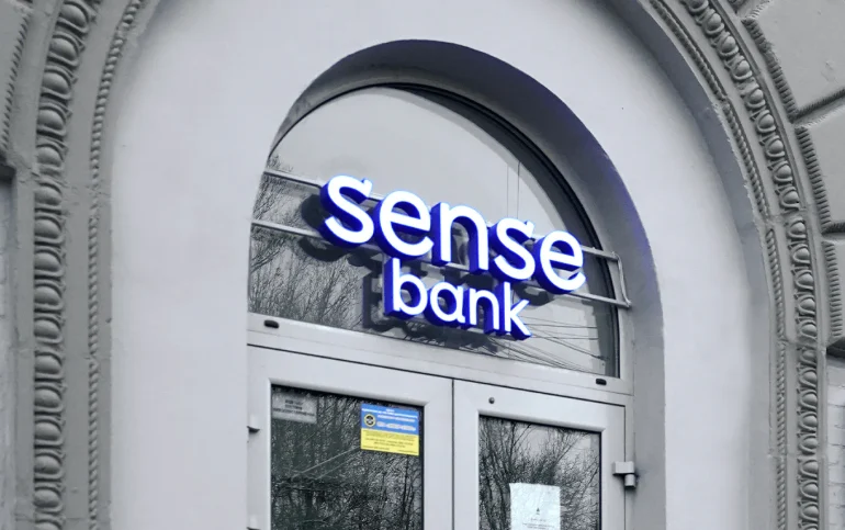 «Сенс Банк» має бути приватизований цього року — Зеленський