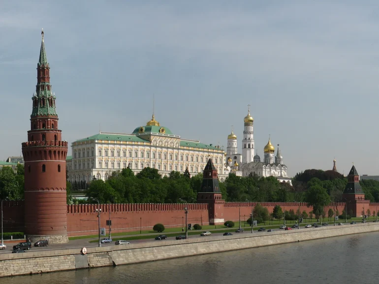 Кремль відреагував на указ Зеленського про парад у Москві