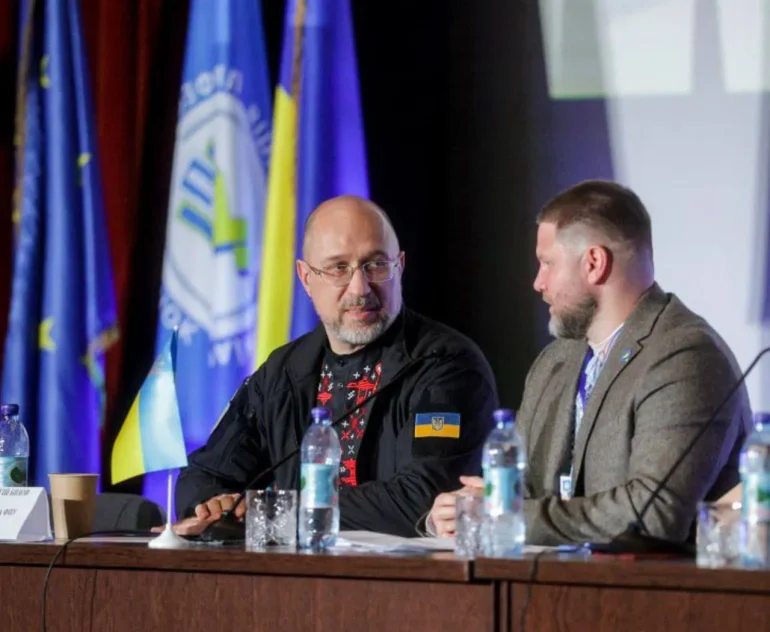 Шмигаль: люди — безумовний пріоритет держави, розрахунок на співпрацю з ФПУ