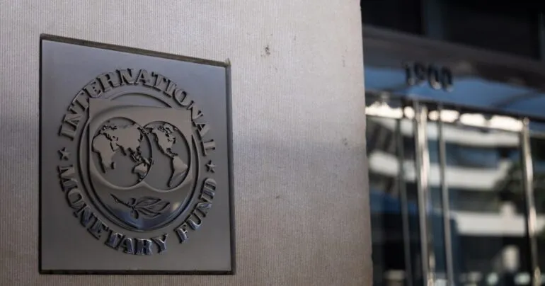 Місія МВФ почала перегляд програми розширеного фінансування в Україні
