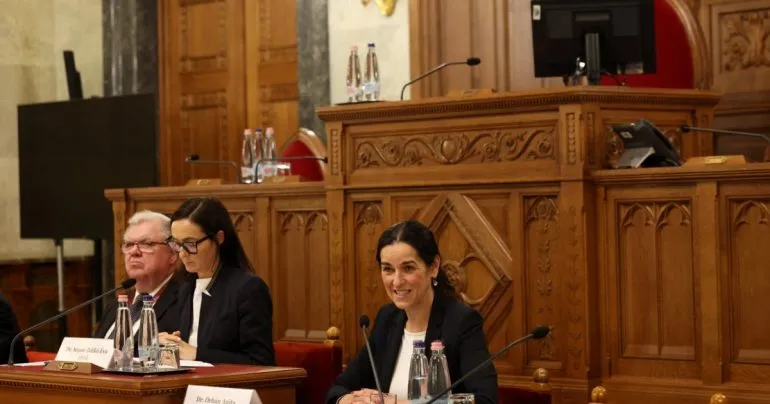 Сибіга: після першої зустрічі з Анітою Орбан готові чути один одного